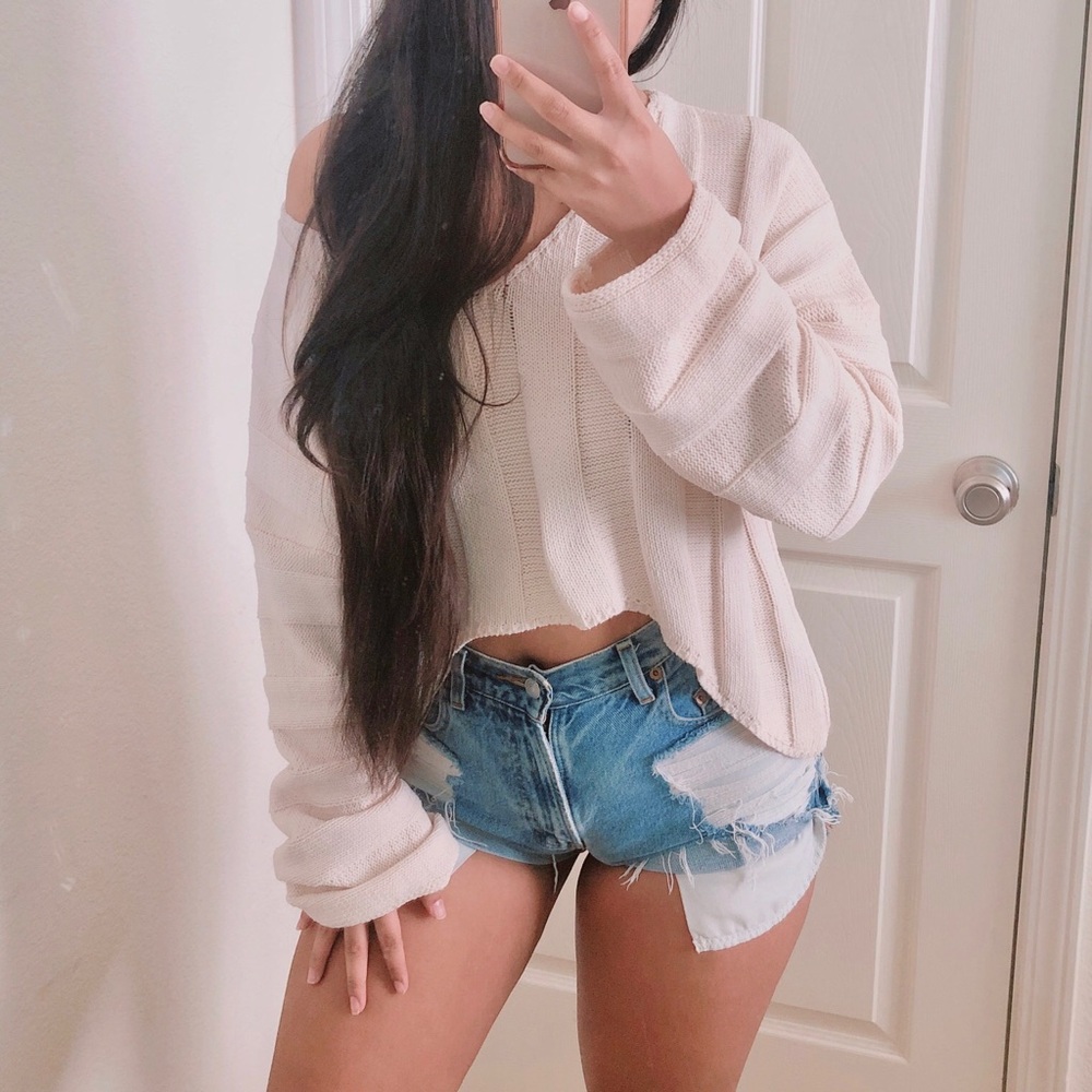 Adorable cropped ribbed knit sweater - Picture 3 of 8